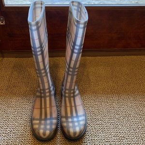 Burberry - Women’s Rain Boots (size 38)